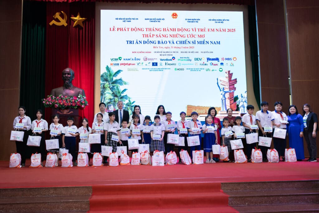 🎒 Đồng hành cùng "Tháng Hành động vì Trẻ em 2025" 1 R62 6699 1